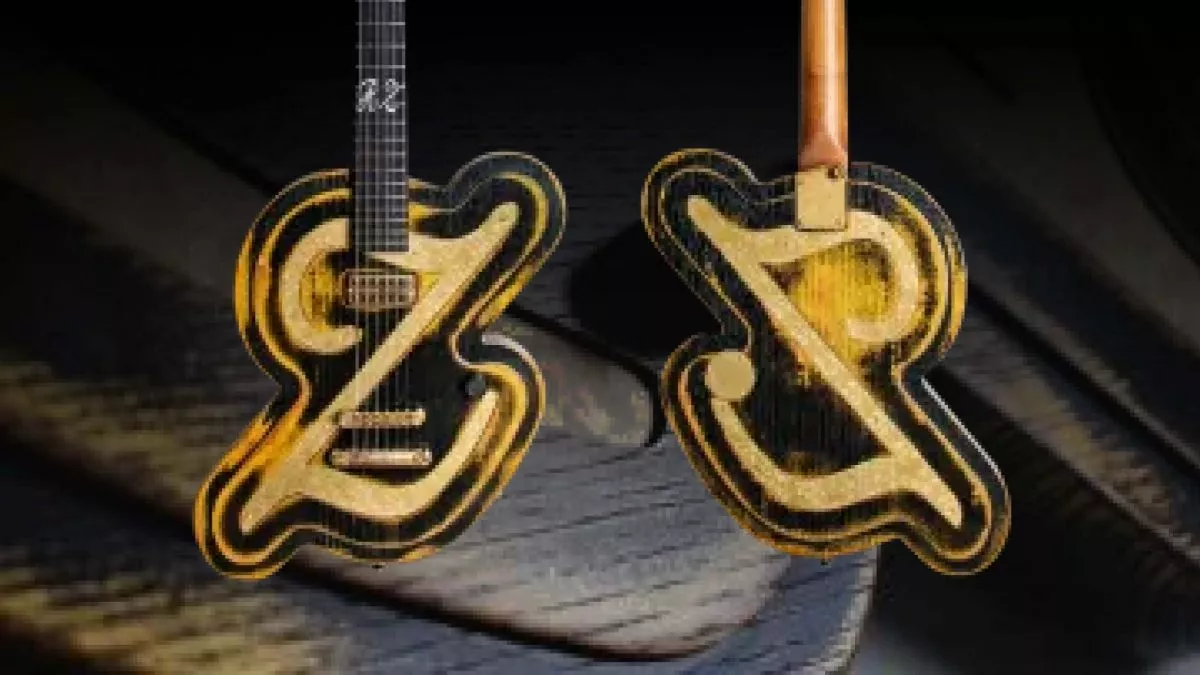 A guitar for a great artist – Renato Zero