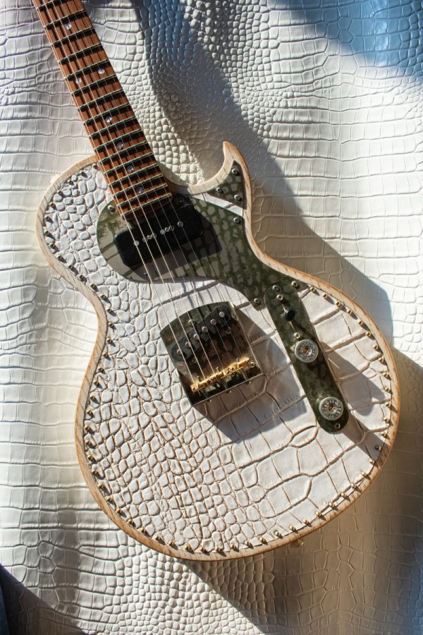 SEICENTO LOFT SP90 – WHITE LEATHER TOP – RICHARD FORTUS #2 – 2025.07.2